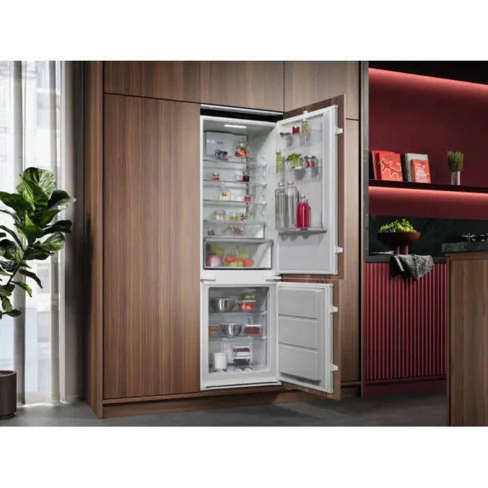 Aeg NSC7C181DS serie 7000 totalmente a scomparsa